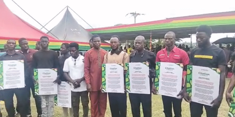 Mahama rewards residents who recovered bodies of Helicopter crash victims with GHS100k
