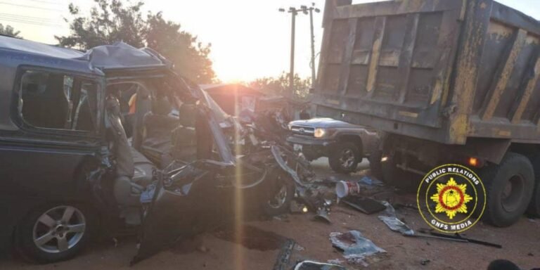 5 dead, 4 injured following a road accident