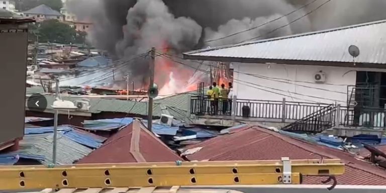 Videos – Over 50 shops destroyed in Circle fire behind VVIP Station