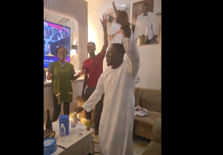 Video – Prophet Worlasi celebrates with a cake after his Bawumia prophecy comes to pass