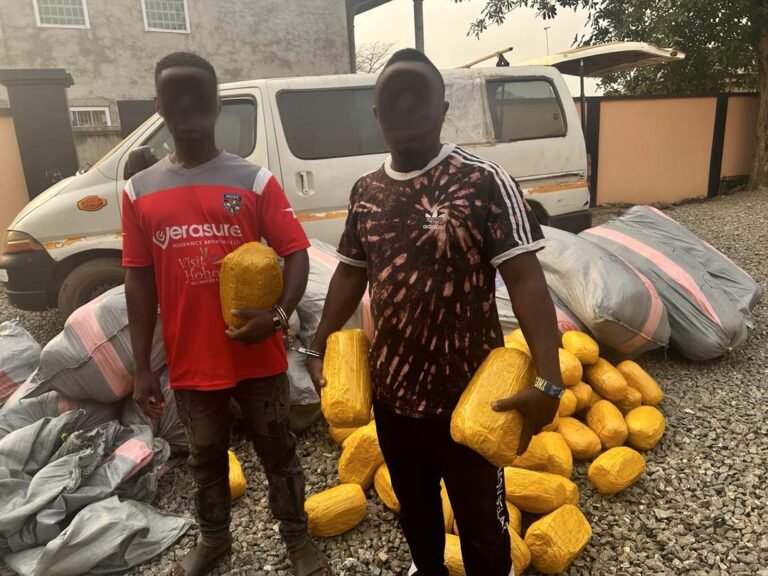 Photos – 2 busted over drug trafficking, as Police officers reject GH¢182,000 bribe