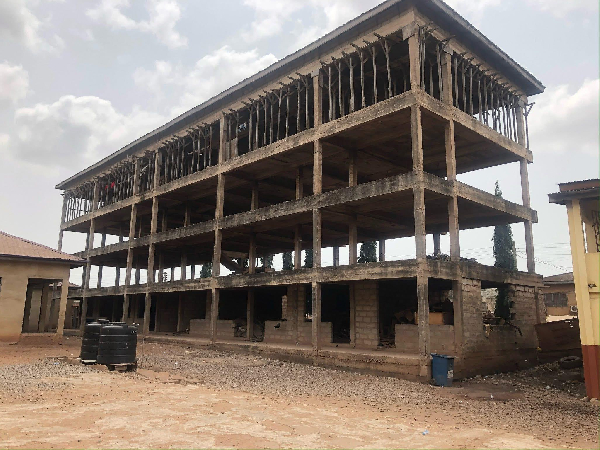 Accra Newtown Experimental School building