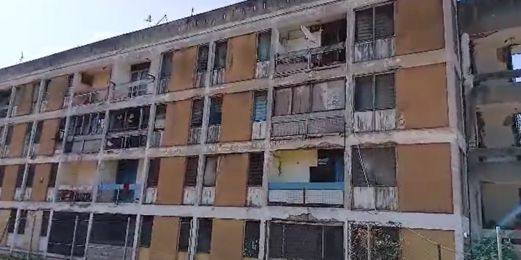 “It’s a death trap” – Housing Minister orders evacuation of Kaiser flats residents in Tema