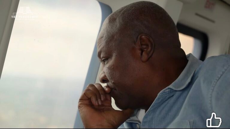 “Man, you’re lazy; Get to work” – Netizen bluntly tells Mahama