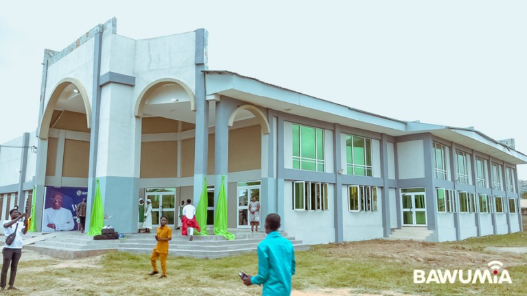 Photos – Dr Bawumia commissions Catholic Church he helped build in New Weija