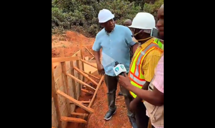 Roads Minister confronts contractor over delays