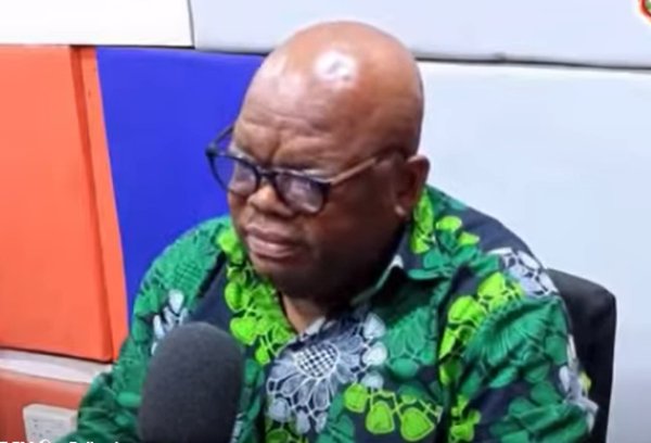 Watch Kwame Dzokoto’s final moment before collapsing during radio discussion